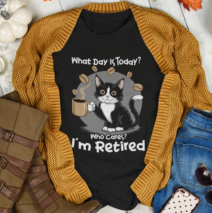 Funny Retirement Coffee T-Shirt For Cat Lovers